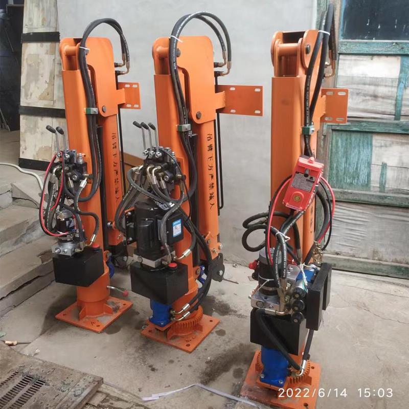 北港镇重汽蓝牌随车吊 3.2吨 国六动力强 液压驱动 农用自卸起重机